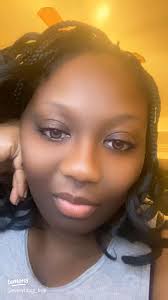 Exploring the Style of Yandy Gonzalez: Fashion Icon