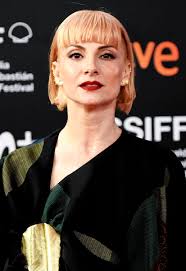 Najwa nimri urrutikoetxea professionally known as najwa nimri is a spanish actress and singer. Best Of Najwa Nimri On Twitter San Sebastian Internacional Film Festival 2020