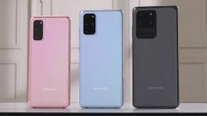 The color variants include cosmic grey, cloud blue, cosmic black, cosmic white, blue, red. Samsung Galaxy S10 Plus Vs S20 Plus Die Unterschiede Computer Bild