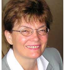 Az alábbiakban a panodráma dokumentumszínház vezetője, lengyel anna dramaturg írását osztjuk meg, amelyben a világhírű színházi rendező és képzőművészt, robert. Gabriella Lengyel Semmelweis University Budapest Sote Second Department Of Internal Medicine