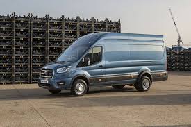 Some items shown may be additional cost options — such as awnings, running boards, microwaves, and larger refrigerators. Nfz Messe Ford Stellt Transit Als 5 Tonner Vor Lieferwagen Vans Und Transporter News Nfz Messe Com Nutzfahrzeugmesse 2020 News Video Artikel Nfz Messe