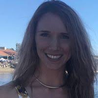 Danielle Vest (daniellev2499)