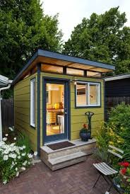47 Incredible Backyard Storage Shed Design And Decor Ideas En 2020 Jardin Maison Bureau De Jardin Cabanon De Jardin
