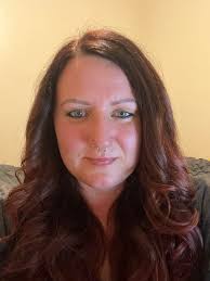 Migraine sufferers…. Has the diath piercing made a difference with your  migraines? I'm thinking about getting it pierced because I'm tired of these  migraines. 😕