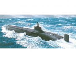 In the mirror universe , it was also used by the terran empire. 1 350 Typhoon Typhoon Class Submarine Kits 1 350 Kits Plastique Dragon Marques Www Carson Modelsport Com