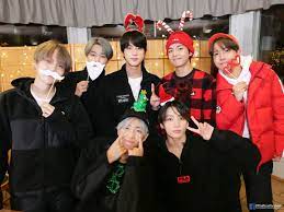 Kuis tebak wajah #kpop bts ini akan menguji seberapa hebat pengetahuanmu menebak wajah bias personil #bts, apakah kamu seorang fans army bts sejati atau se. Pin Oleh Missbear Di Bts áµ à³« Kuis Bts American Hustle