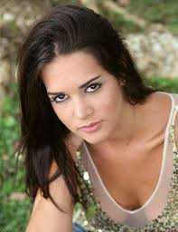 Monica Spear-Italia