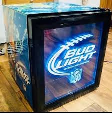 Brand New In Original Box Budweiser Official Bud Light Mini Fridge Refrigeratori Bud Light Budweiser Mini Fridge