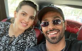 Natti natasha | натти наташа. Hardik Pandya Natasha Stankovic Opt For Home Pregnancy Photoshoot Dole Out Major Couple Goals View Pic Inside
