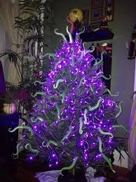 Gestalte gothic christmas bilder für elektronische postkarten, füge gothic christmas. 20 Alternative Horror Alternative Christmas Trees You Ll Want In Your House Popcorn Horror