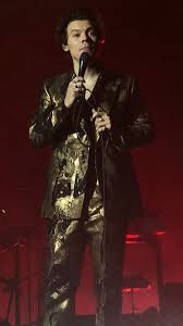 Harry On Stage Tonight Melbourne Australia April 24 2018 Harry Styles Update Harry Styles Live Mr Style