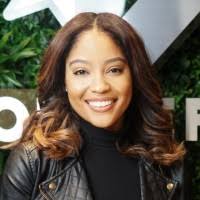 Riana Smith's Instagram, Twitter & Facebook