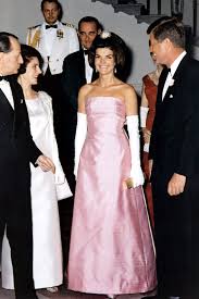 Jackie bouvier and john f. Iconic Jackie Kennedy Fashion Pictures Style Photos Of Jackie O