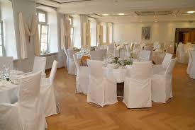 Hochzeitsdeko In Weiss Und Grun Heiraten Hochzeit Wedding Deko Hochzeitsdeko Tischdekoration Weddinginspo Hotel Pfalz Sudwestpfalz Heiraten