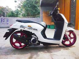 Dengan memiliki sebuah honda genio yang telah modif, anda akan tampil lebih bergaya, unik dan berbeda dari yang. Honda Genio Modif Ceper Ubah Kaki Kaki Dan Suspensi Anangcozz Blog