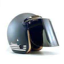 Dan yang uniknya adalah visor tambahan tidak berada. Helm Bogo Classic Black Doff List Putih Kaca Datar Retro Sni Dewasa Terbaru Agustus 2021 Harga Murah Kualitas Terjamin Blibli
