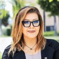 Lorrie Dunlap's Instagram, Twitter & Facebook