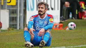 Последние твиты от holstein kiel (@holstein_kiel). Holstein Kiel Gegen Bayern Bloss Nicht In Ehrfurcht Erstarren Ndr De Sport Fussball
