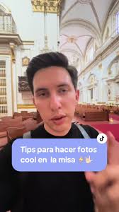 Así puedes hacer fotos súper Cool a los novios durante la misa ⚡️🤟🏻  ##fotografo##fotograrodebodas##weddingphotographer##bodas