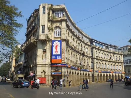 Exploring the original Bombay Green - Horniman circle precinct of Mumbai