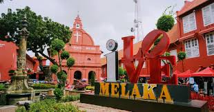 Bangunan yang bersejarah ini pada asalnya merupakan rumah agam milik seorang jutawan cina, chan wing. Bangunan Bersejarah Di Melaka