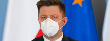 Poseł na sejm vii, viii i ix kadencji (od 2015), w 2017 sekretarz stanu w mon, od 2017 szef kancelarii prezesa rady ministrów. M Dworczyk Wsrod Osob Bioracych Udzial W Kampanii Szczepimysie Nie Ma Krystyny Jandy Czy Edwarda Miszczaka Radiomaryja Pl