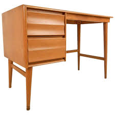 Heywood wakefield furniture mcm reference book. Heywood Wakefield Student Desk 1stdibs Com Heywood Wakefield Desk Student Desks