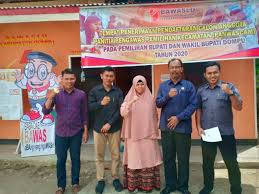 Ia menerangkan, bagi calon peserta yang ingin mendaftar dan mengetahui jadwal tahapan perekrutan panwascam pilkada 2020 bisa datang langsung ke kantor bawaslu muratara. Menuju Pilkada 2020 Di Dompu Tes Jadi Panwascam Dilakukan Online Kumparan Com
