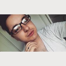 Lee Woodside (@LeeDeaconWoody)