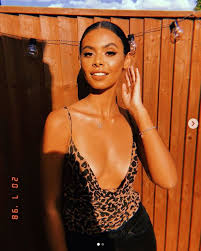 Sophie Piper Love Island 2020 Star And Sister Of Rochelle Humes Sexiest Instagram Snaps Celebrity News Showbiz Tv Express Co Uk