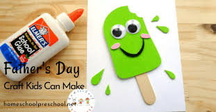 You probably already have a package of construction paper around the house and the rest are standard materials. Easy Diy Fathers Day Craft Your Kids Can Make