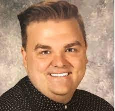 Kevin Weekley's Instagram, Twitter & Facebook