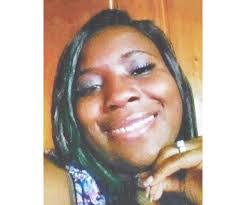 Linda Roscoe's Instagram, Twitter & Facebook