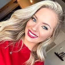 Karla Bollinger's Instagram, Twitter & Facebook