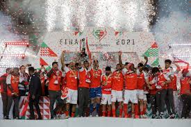 O pontapé de saída está marcado para as 20.30 horas e pode conferir os onzes aqui. Sc Braga Vence Benfica Reduzido A 10 E Conquista Taca De Portugal Taca De Portugal Sapo Desporto