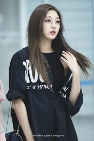 Pin By Korean Female Idols On From Reddit Fashion Trendy Fashion Kpop Girls