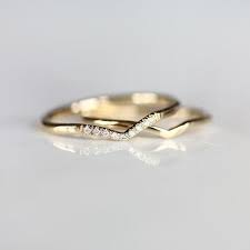 Diamond Chevron Wedding Band Curved Women S Wedding Ring Etsy In 2021 Diamond Wedding Bands Chevron Ring Chevron Wedding Ring