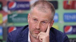 În această lună cfr cluj are meciuri şi în campionat, dar și în europa league. Exclusiv Cfr Cluj Si A GÄƒsit Antrenor Update Edi IordÄƒnescu A Fost Deja Prezentat In Vestiar