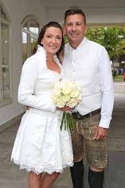 Ballack war von 2008 bis 2012 mit simone ballack (* 1976 als simone lambe) verheiratet. Simone Ballack Nach Der Hochzeit Neuer Nachname Gala De