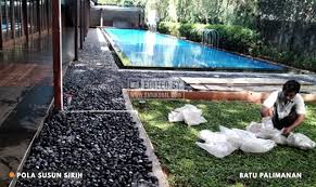 Kolam ikan adalah perairan yang dikontrol, danau buatan, atau waduk air yang digunakan untuk memelihara sejumlah ikan konsumsi dan ikan hias untuk kegiatan budidaya ikan, rekreasi memancing, atau dekorasi. Batu Koral Alor Untuk Tepian Kolam Renang Jual Batu Alam Murah Tangerang Dan Jakarta Batukoral Com