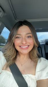 Katelyn Gunter's Instagram, Twitter & Facebook