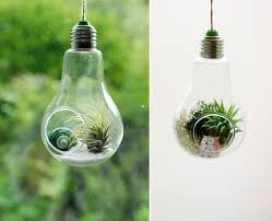 Shade the inside of the light bulb right next to the edge. 22 Awesome Diy Ideas For Recycling Old Light Bulbs Bored Panda