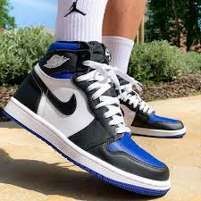 Nike Air Jordan 1 Retro High Og Royal Toe 555088 041 In 2020 Jordans Sneakers Outfit Air Jordans Retro White Basketball Shoes
