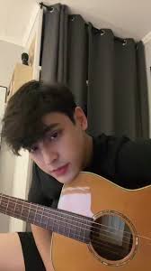 Nabulol: A Hilarious Encounter with Larkin Castor