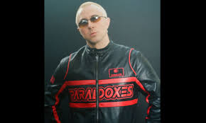 AVN Hall of Fame Director Andrew Blake Debuts Newly Updated Site | AVN