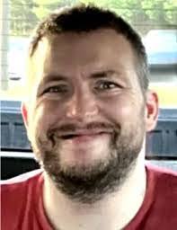 Steven Maddox's Instagram, Twitter & Facebook