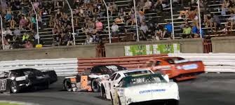 Tommy Neal and the pace car #shorttrackracing #bowmangraystadium #nascar