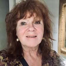 Emma Swain's Instagram, Twitter & Facebook