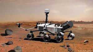 To land on mars, the rover started its descent at a speed of over 20,000 kilometers per hour (12,000 miles per hour). Successful First Mission For Mars Rover Curiosity News Dw 23 08 2012