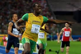 Genau ein jahr nach dem olympiasieg in peking unterbot bolt seinen alten weltrekord um elf hundertstel. Usain Bolt 19 19 Sekunden Weltrekord In Berlin News World Athletics